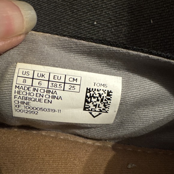 Toms Classic Black Canvas Slip On Shoes, Size 8 excellent shape - Picture 8 of 8